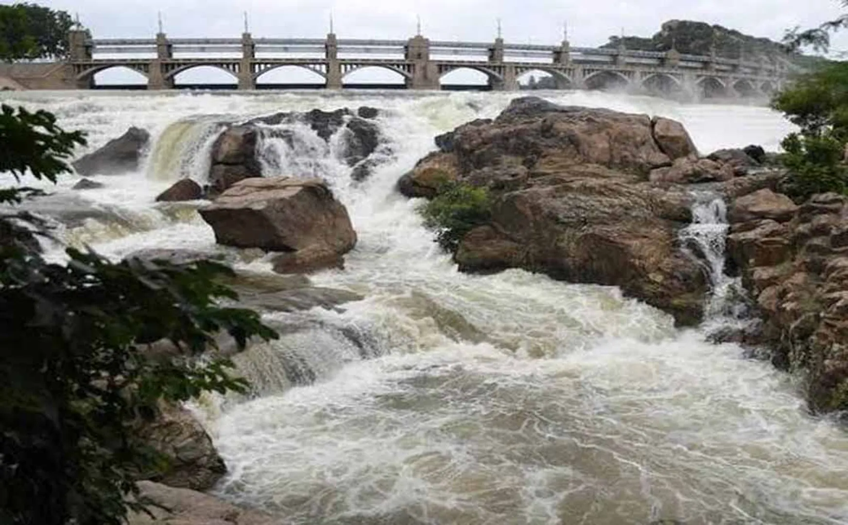 salem district mettur dam water level 